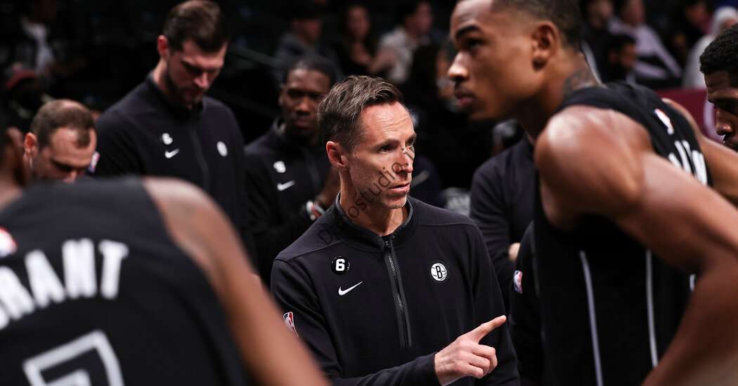 مربی آتش نشانی بروکلین نتز، استیو نش